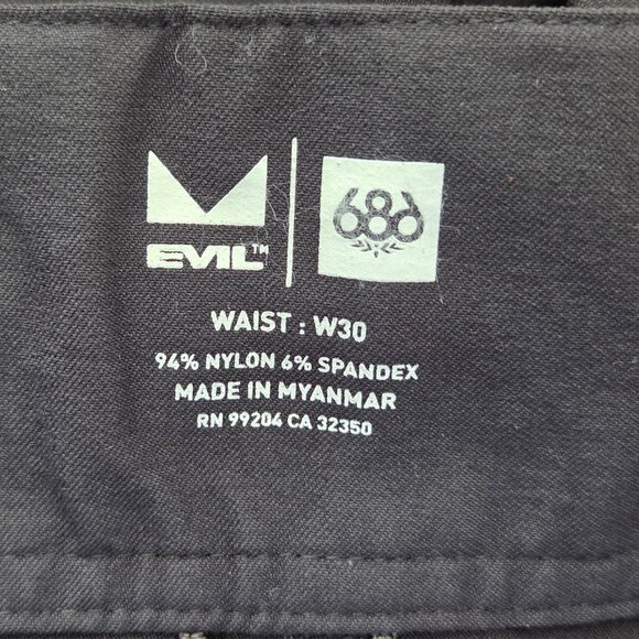 686 Mens Platform Bike Shirts Size 30 Evil Black 12" Inseam Mountain Bike Nylon - Picture 9 of 9